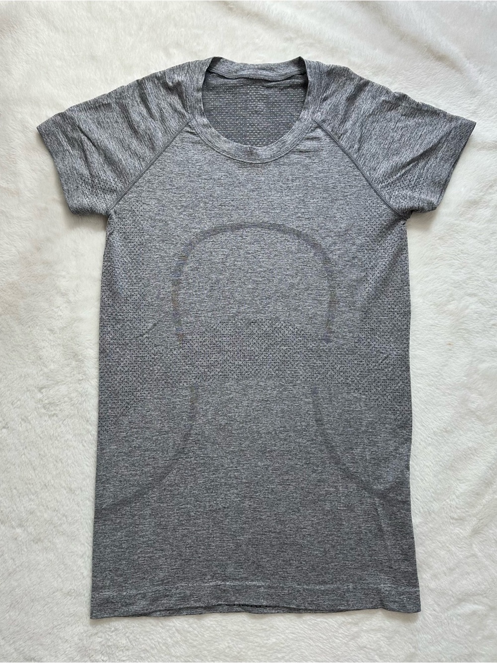 Lululemon Swiftly Tech Short-Sleeve Shirt Grey Heather Knit Size 6